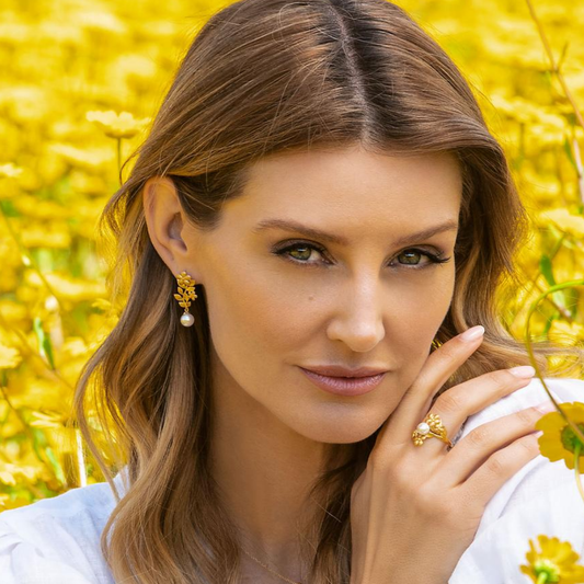 ANEL EM PRATA 925% DOURADA EUGÉNIO CAMPOS COM PÉROLA 3.20GR