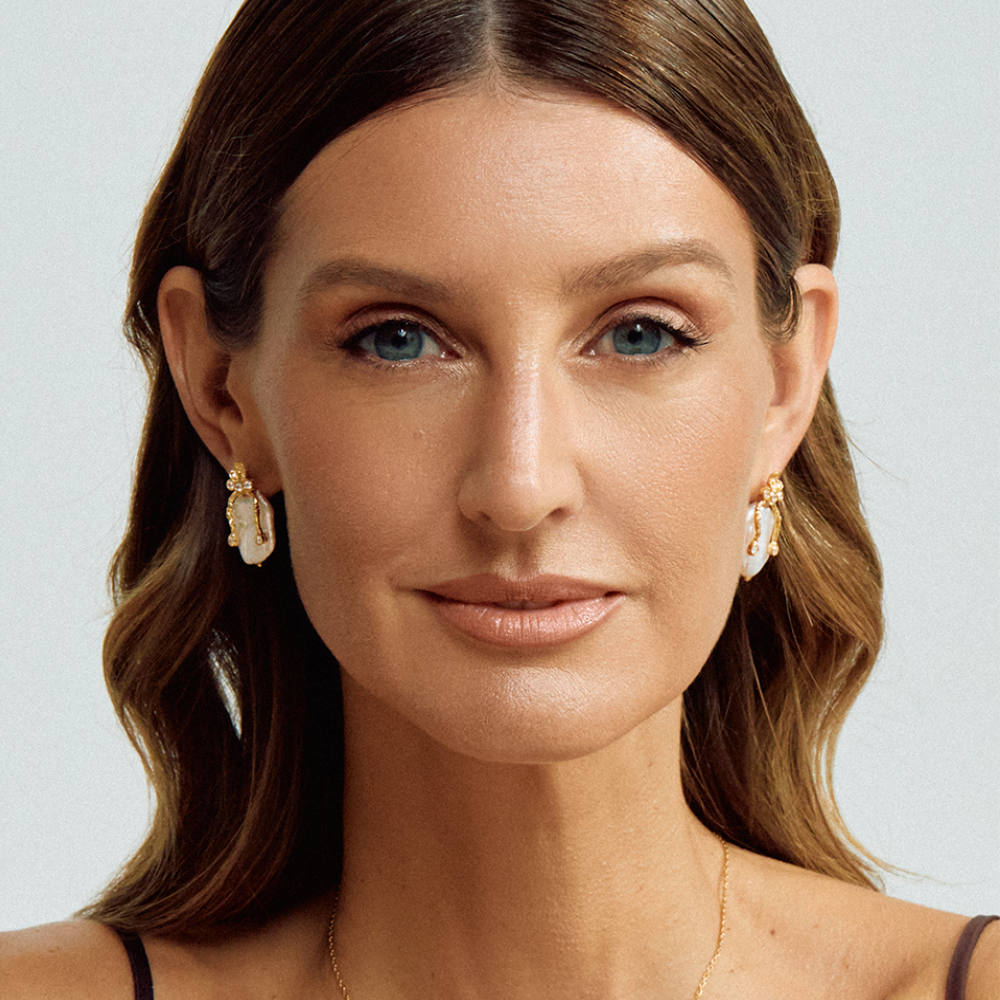 BRINCOS EUGÉNIO CAMPOS EM PRATA 925% COM PÉROLA