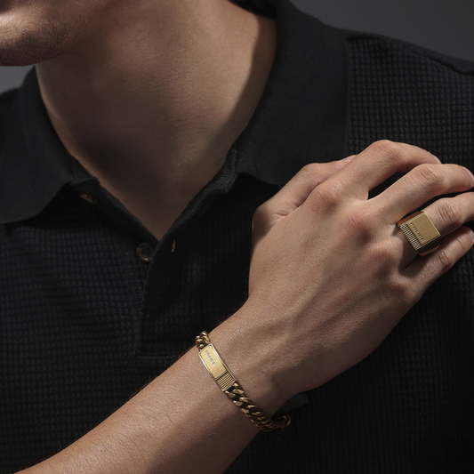 PULSEIRA POLICE IDENTITY EM AÇO DOURADO