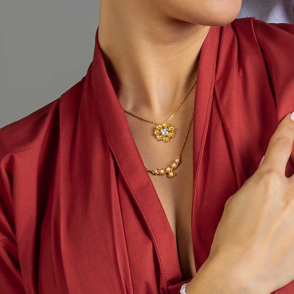 COLAR EUGÉNIO CAMPOS EM PRATA 925% DOURADA COM PÉROLAS