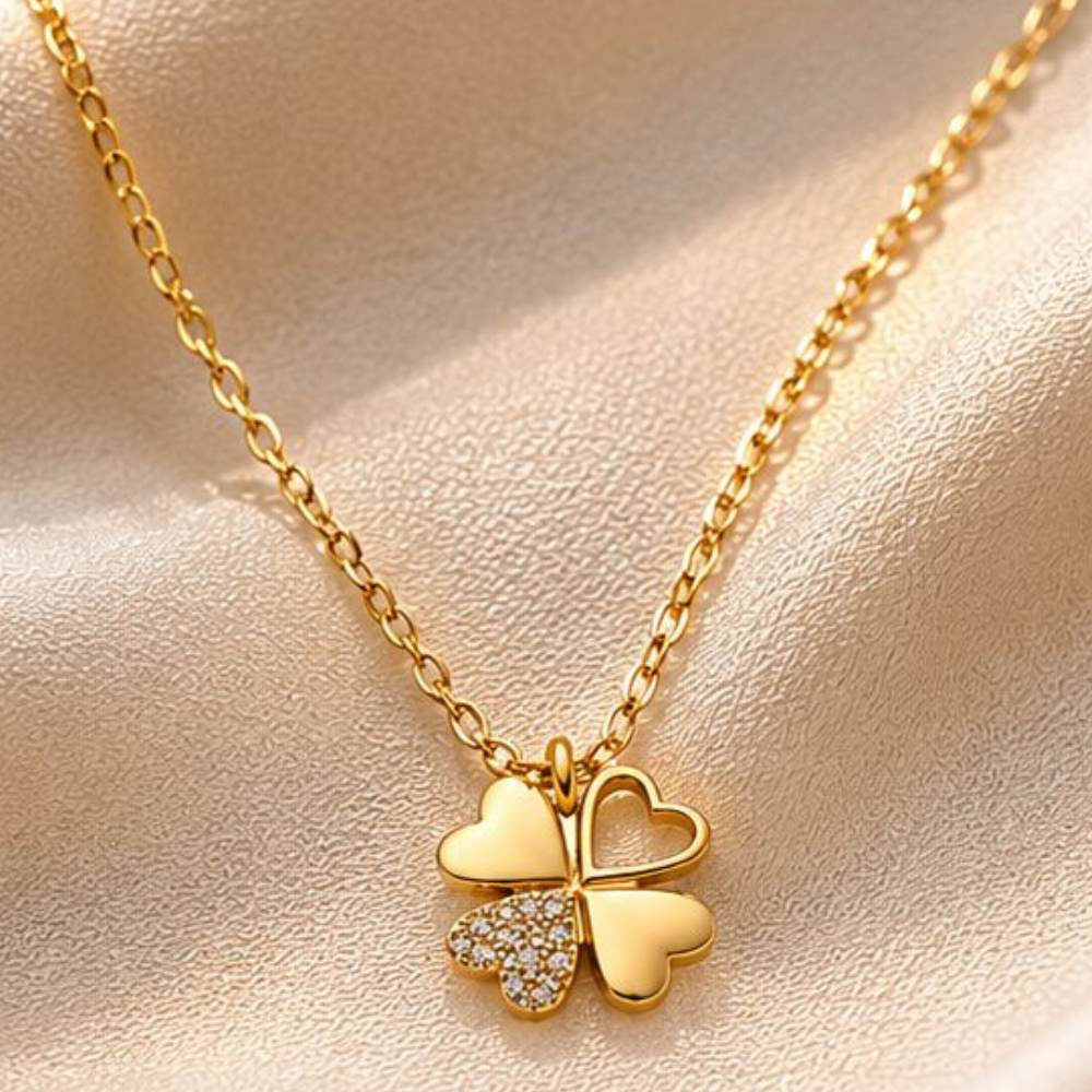 COLAR EM PRATA DOURADA COM TREVO E ZIRCONIAS