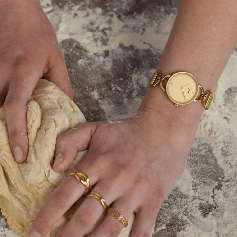 RELOGIO ONE SENHORA SIENA GOLD