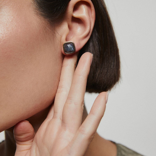 BRINCOS VIDAL & VIDAL EM BRONZE BANHADO A OURO 18K