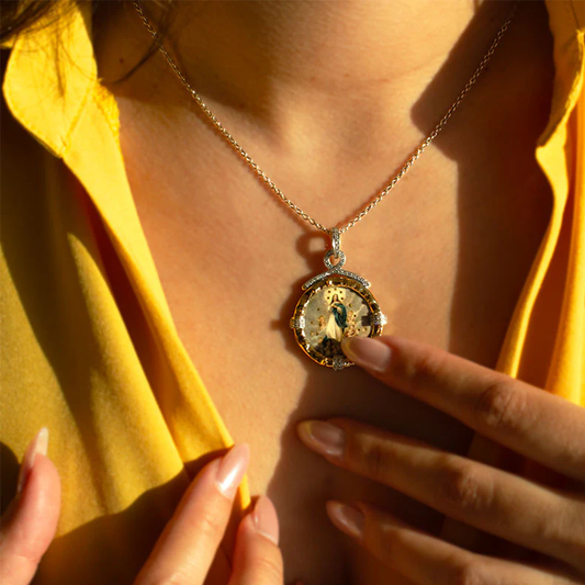 MEDALHA GUMUS N. Sra. Conceição AG925 E OURO AU375