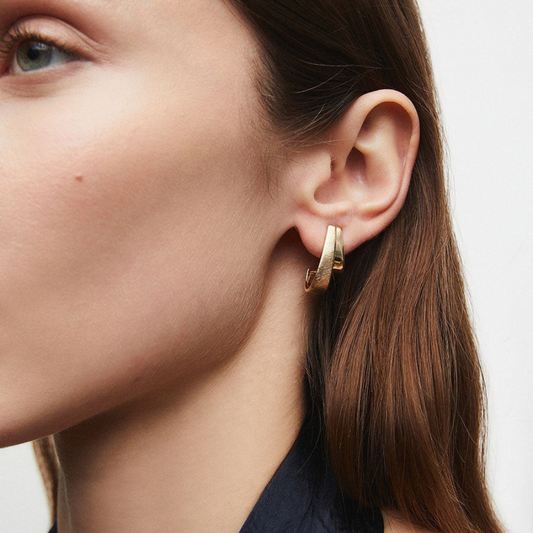 BRINCOS VIDAL & VIDAL EM BRONZE COM BANHO DE OURO 18K