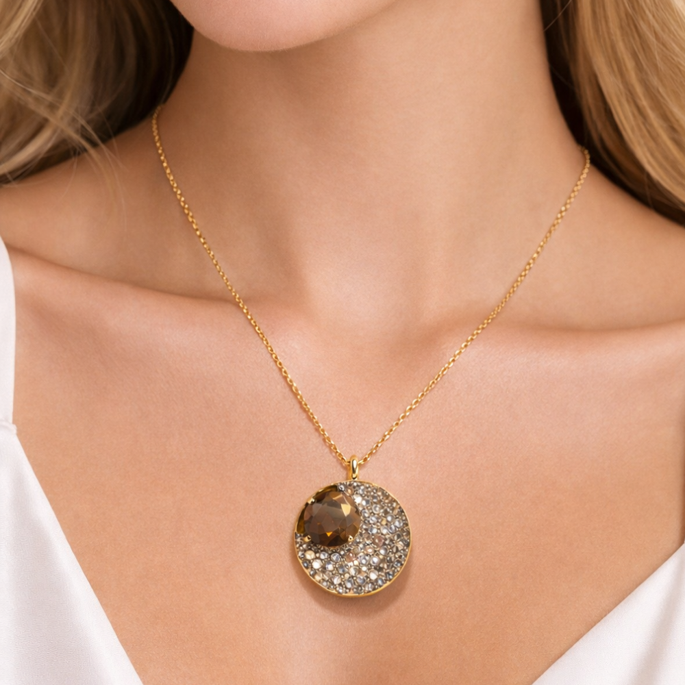 COLAR EM OURO 19,2K C/ PEDRA FUMÉ E BRILHANTES FANCY COLOR