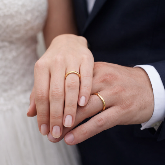 ALIANÇA ETERNIS EM OURO LINHA ESSENTIAL