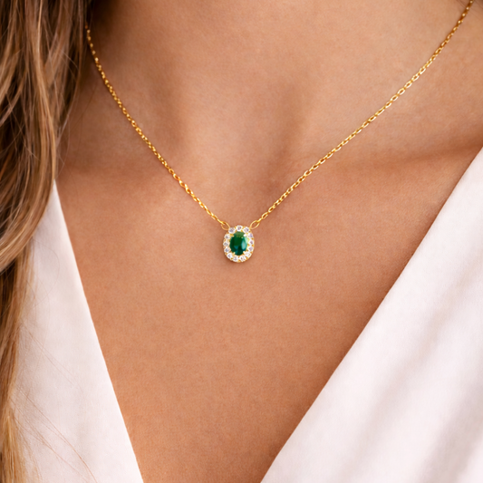 COLAR EM OURO 18K C/ 12 DIAMANTES LABORATORIO 0,36CT 1 ESMERALDA LABORATORIO0,89CT