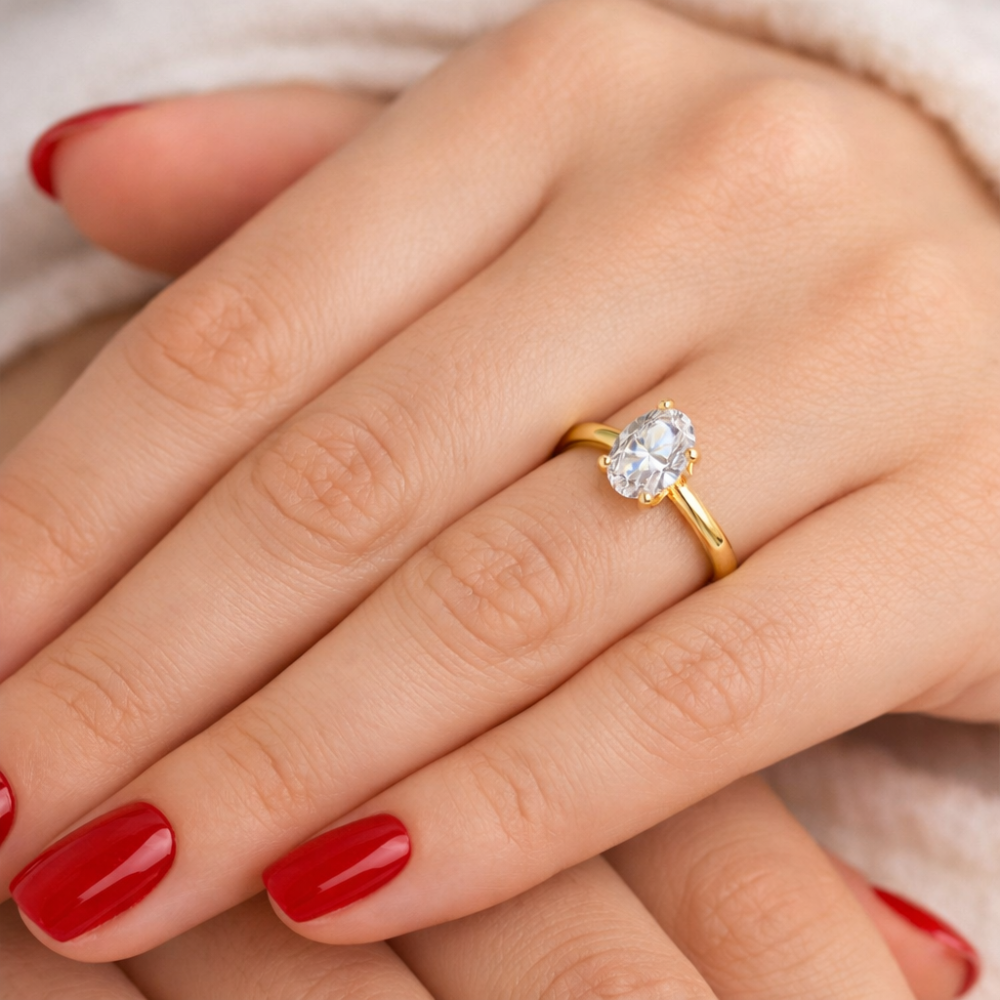 ANEL SOLITÁRIO EM OURO COM ZIRCÓNIAS