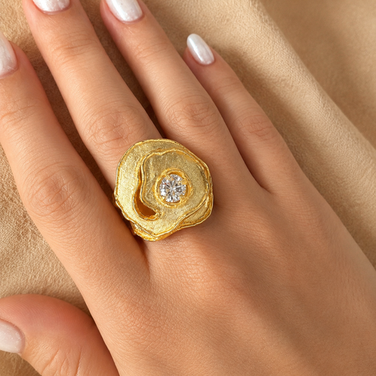 ANEL EM PRATA 925 DOURADA COM ZIRCÔNIAS - XAMMA