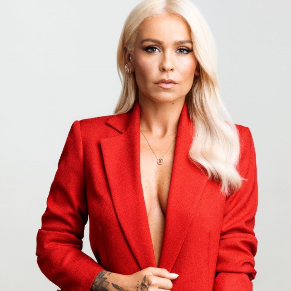 COLAR UNIKE EM PRATA 925% LETRA F