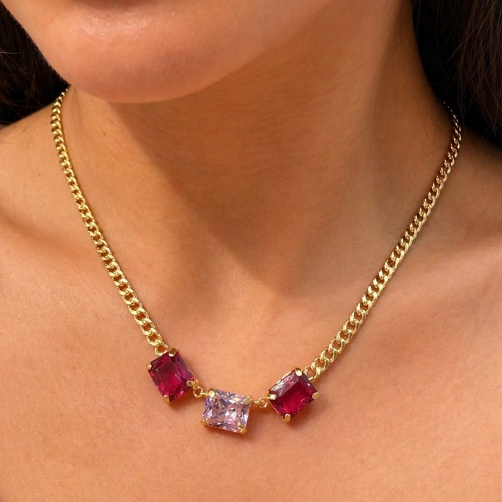 COLAR EM PRATA 925% DOURADA COM PEDRAS ROSAS