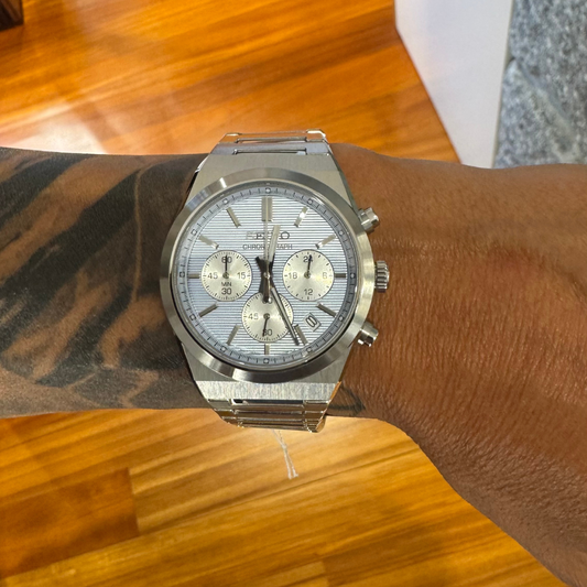 RELOGIO SEIKO HOMEM ESSENTIALS CRONÓGRAFO 40mm MOST. AZUL BÉBÉ