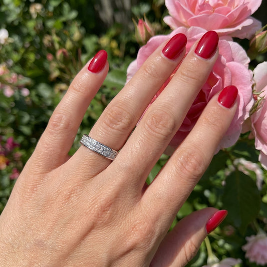 ANEL ROMANTIS EM OURO 19,2K C/ DIAMANTES REF.2011B PT