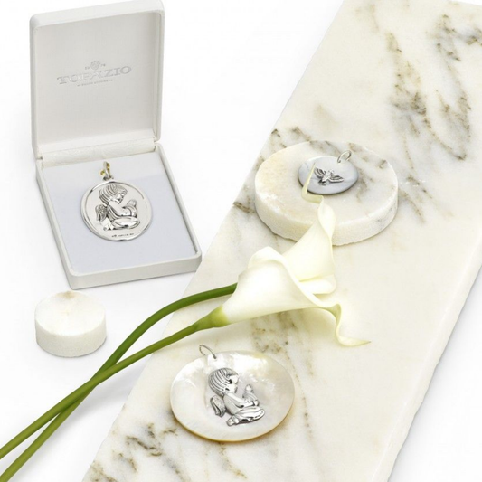 BERLOQUE MADREPEROLA REDONDA 7.5 CM C/ ANJO