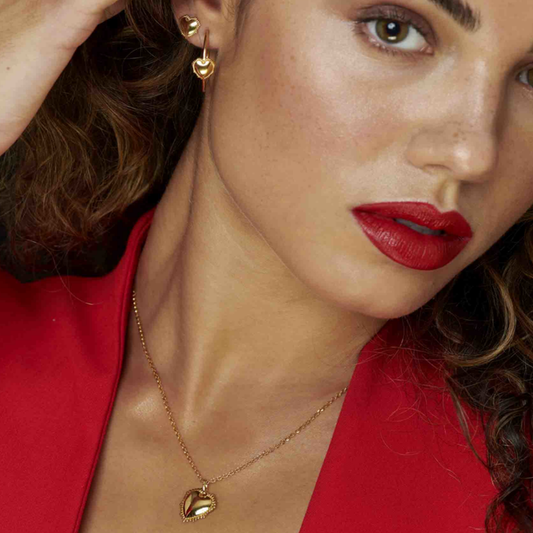 BRINCOS RADIANT EM PRATA 925% DOURADA CORAÇÃO