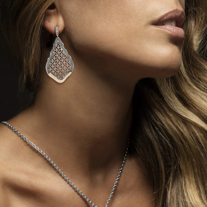 MT.BR.0108.0012 - BRINCOS TASHI PRATA 925% E OURO 9K