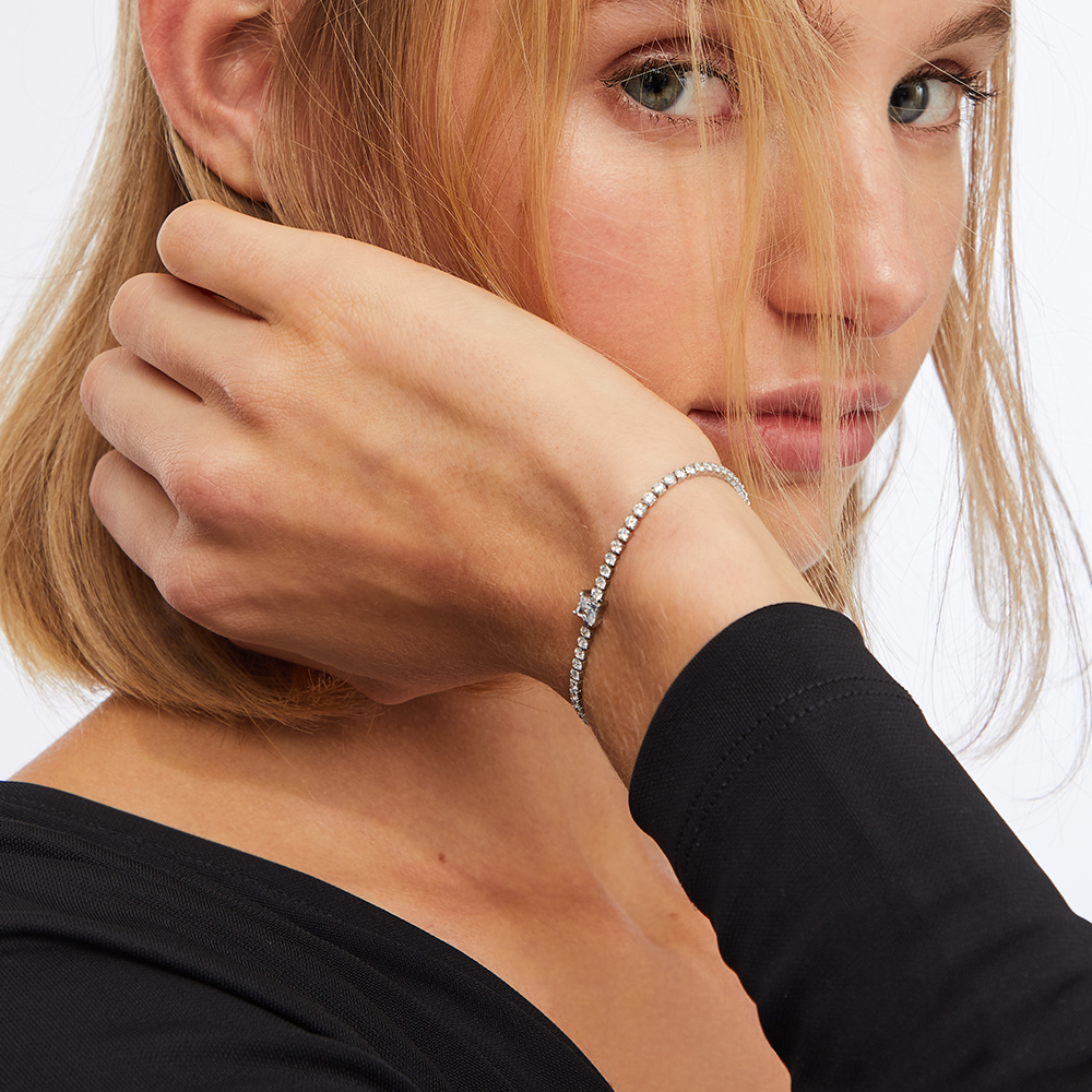 PULSEIRA LIU JO EM AÇO PRATEADO COM ZIRCÓNIAS