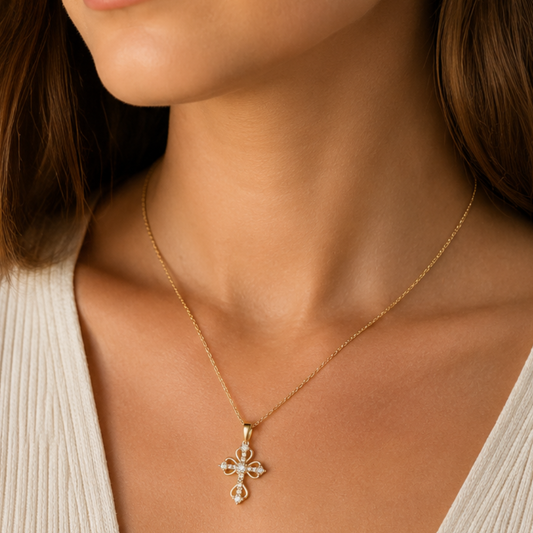 COLAR EM PRATA 925 COM CRUZ E ZIRCONIAS DOURADO