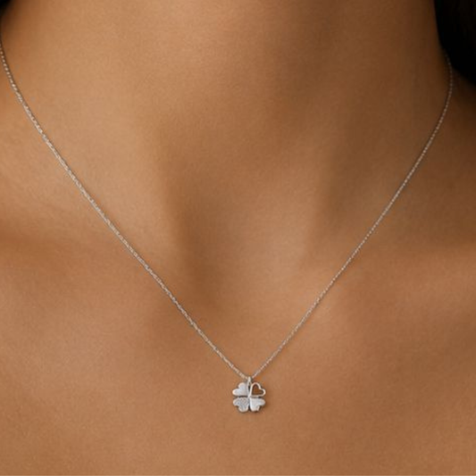 COLAR EM PRATA 925 COM TREVO E ZIRCONIAS
