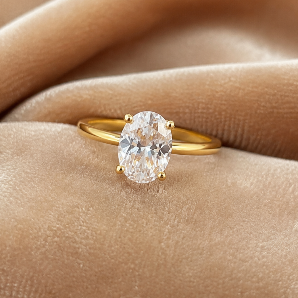 ANEL EM OURO COM DIAMANTES DE LABORATORIO