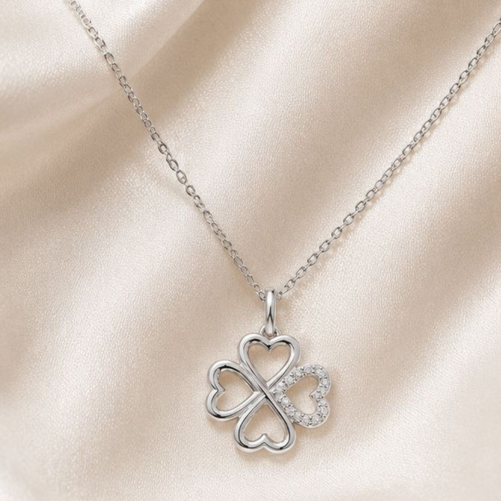 COLAR EM PRATA 925 COM TREVO E E ZIRCONIAS