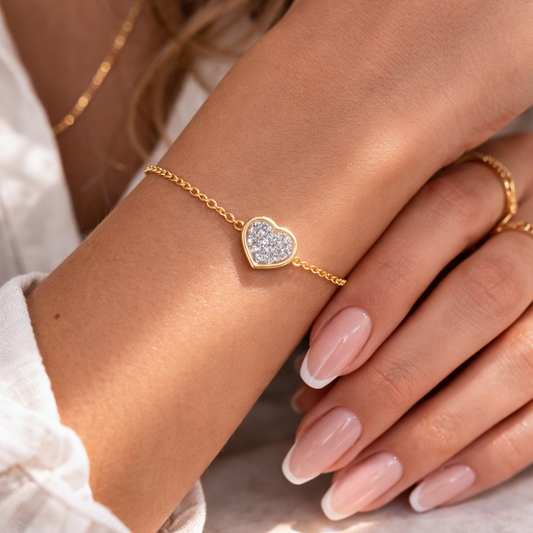 PULSEIRA CORAÇÃO EM OURO COM ZIRCONIAS