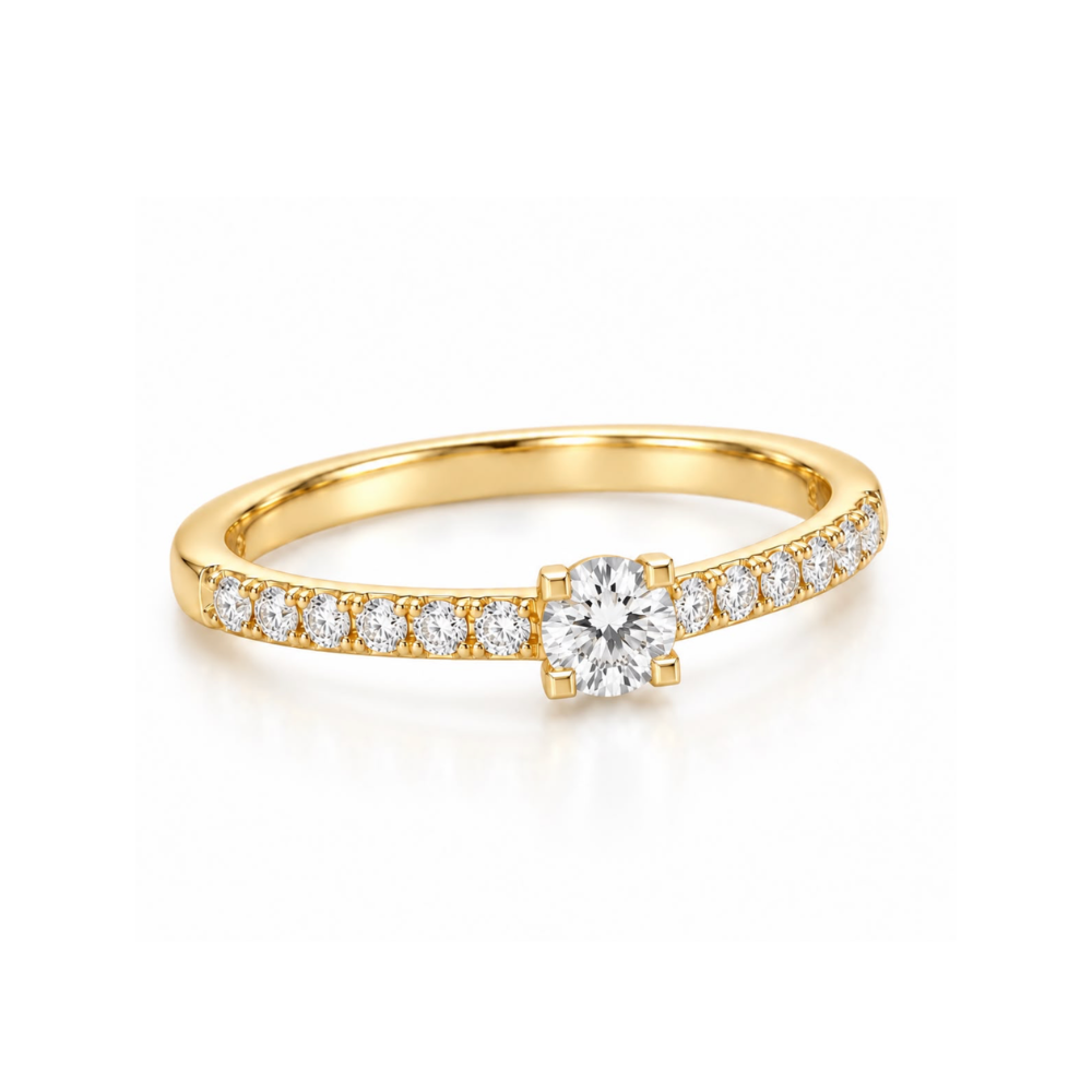 ANEL ROMANTIS EM OURO 19,2K COM DIAMANTES 1 DIAMANTE CENTRAL 0,15CT H/VS 12 DIAMANTES 0,09CT H/VS