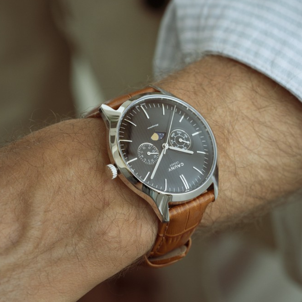 RELÓGIO CAUNY LEGACY BRACELETE EM PELE COM MOSTRADOR PRETO 41 MM