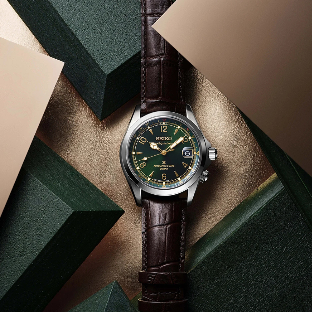 SEIKO PROSPEX ALPINIST 6R55 MOST VERDE PELE CASTANHA
