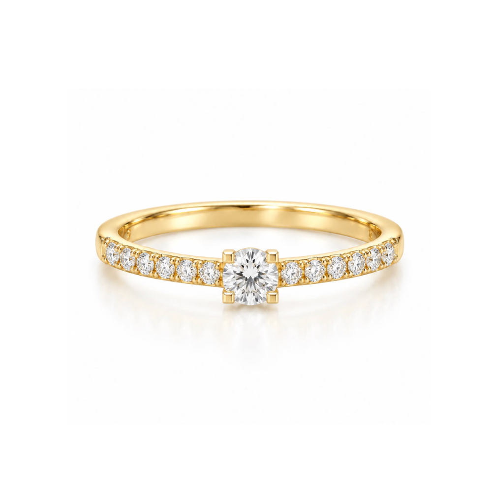 ANEL ROMANTIS EM OURO 19,2K COM DIAMANTES 1 DIAMANTE CENTRAL 0,15CT H/VS 12 DIAMANTES 0,09CT H/VS