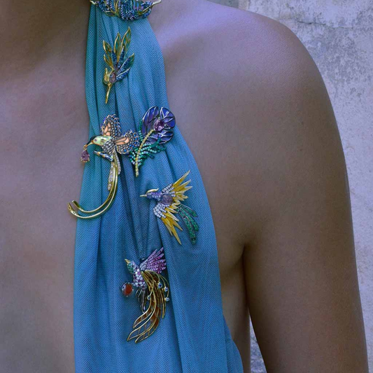 ALFINETE ( BROCHE ) PRATA 925% BANHADA OURO PAVÃO REAL ZIRCONIAS