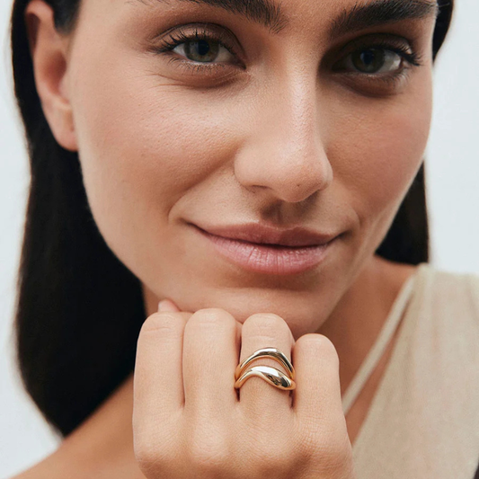 ANEL VIDAL & VIDAL EM BRONZE COM BANHO DE OURO 18K