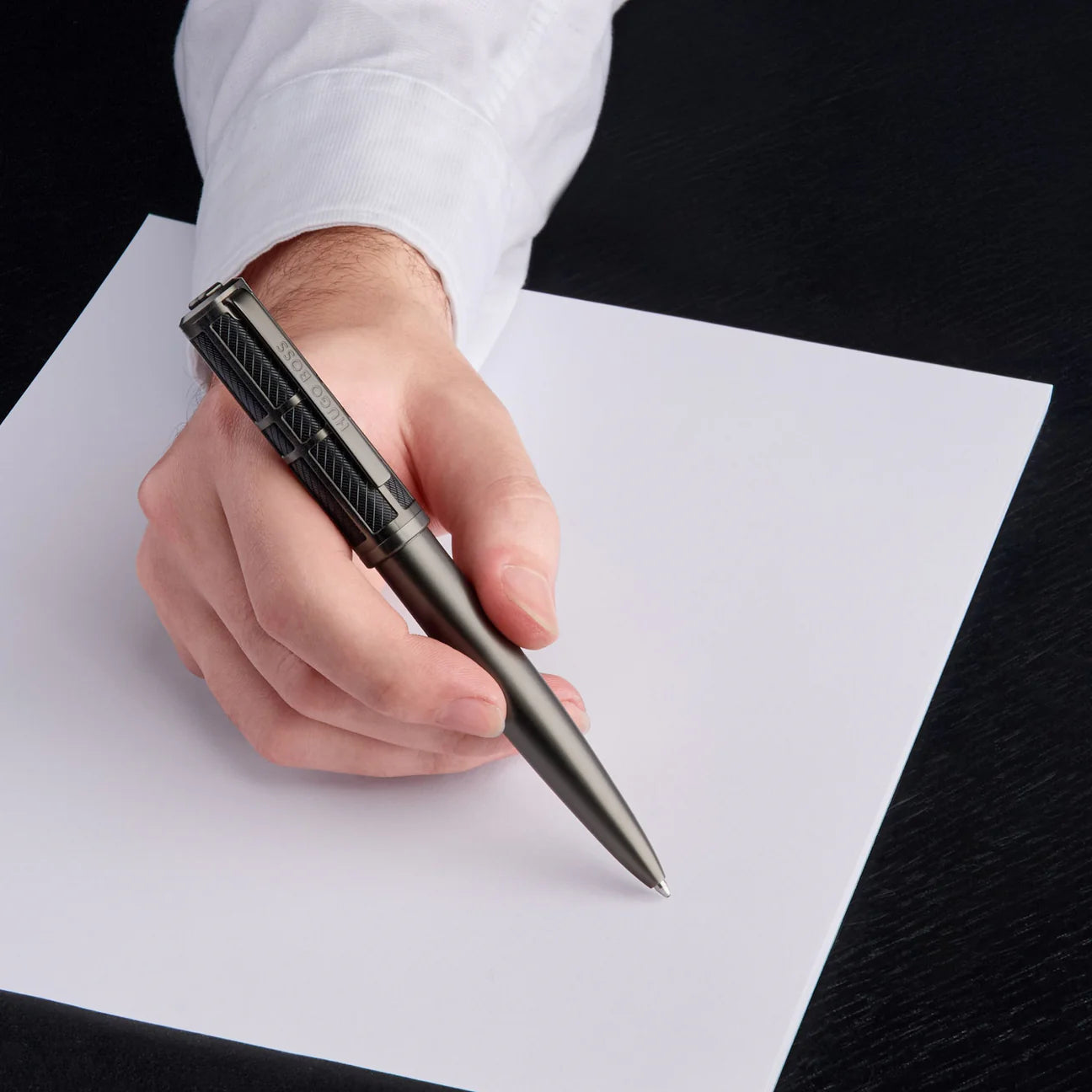 CANETA HUGO BOSS BALLPOINT FRAME GRID