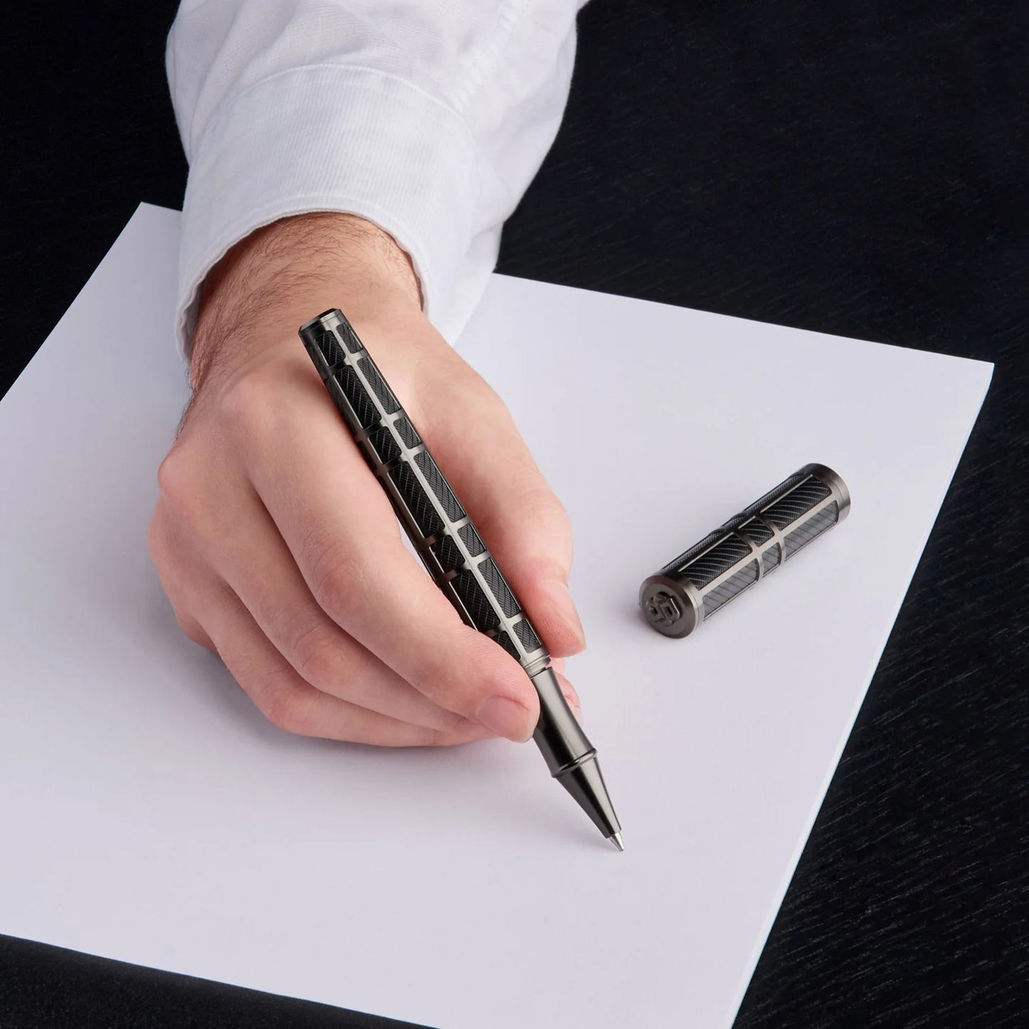 CANETA HUGO BOSS ROLLERBALL FRAME GRID