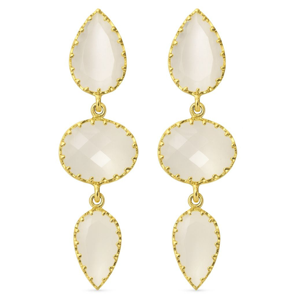 BRINCO EM PRATA DOURADA 925% COM 3 PEDRAS  BRANCO LEITOSO