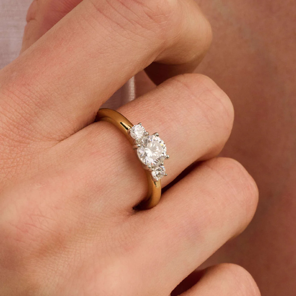 ANEL TI SENTO EM PRATA 925% BICOLOR COM ZIRCONIAS