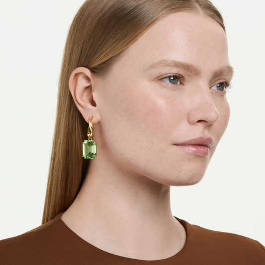 Brincos Swarovski compridos Millenia Lapidação octogonal, Verde, Acabamento em ouro de 18 quilates