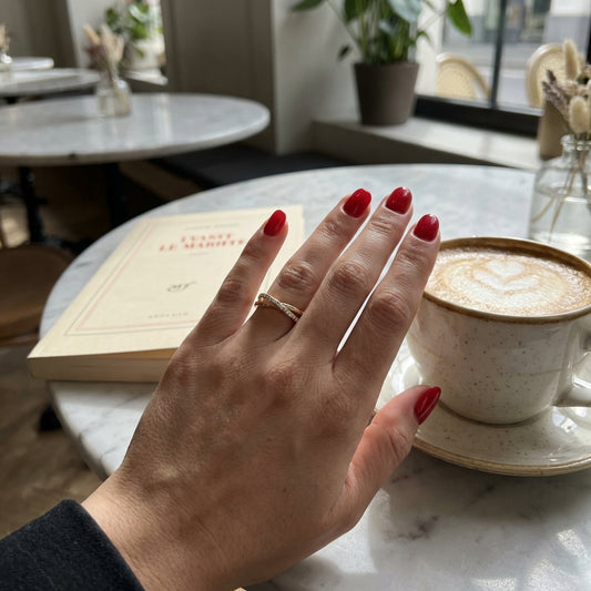 ANEL EM OURO 19.2K ou 9K COM ZIRCÓNIAS